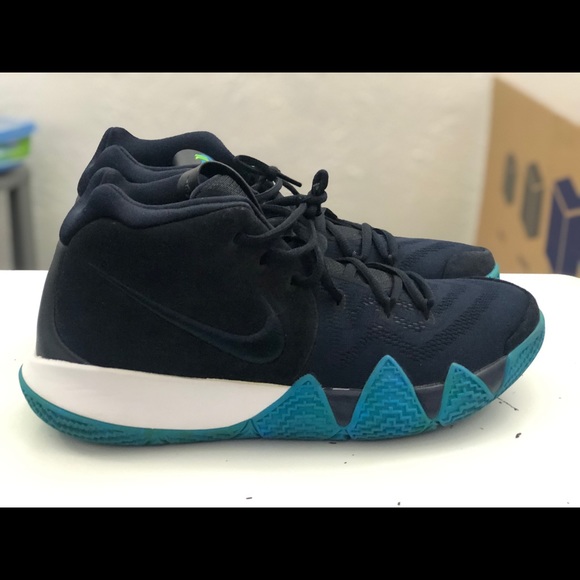 kyrie 4 size 10.5